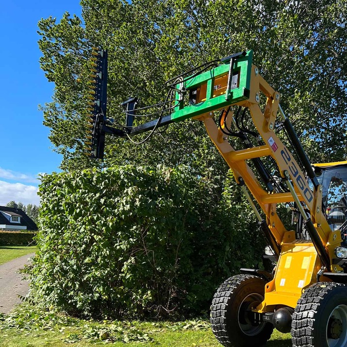 Pensasleikkuri etukuormaimille pultattavalla Euro-kiinnikkeellä