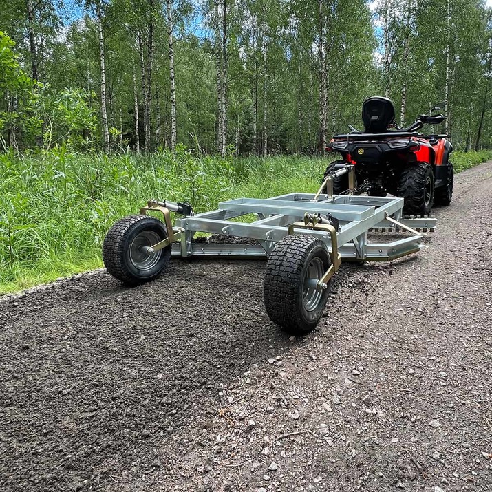 Mönkijän 3-teräinen tielana sähköisellä korkeussäädöllä