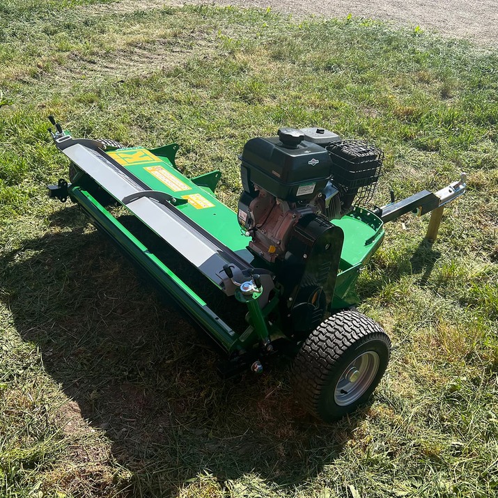 ATV-leikkuri luukulla ja sähköstartilla 1,5 m, Briggs and Stratton 13,5 hv 