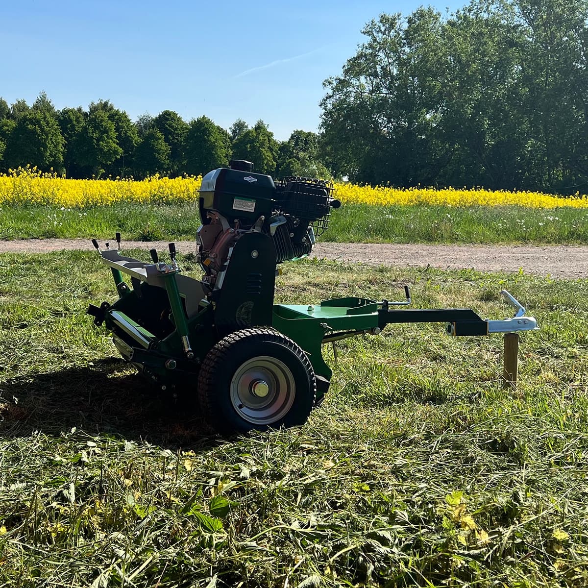 Luukulla varustettu ATV-leikkuri, 1,2 m, Briggs and Stratton 13,5 hv