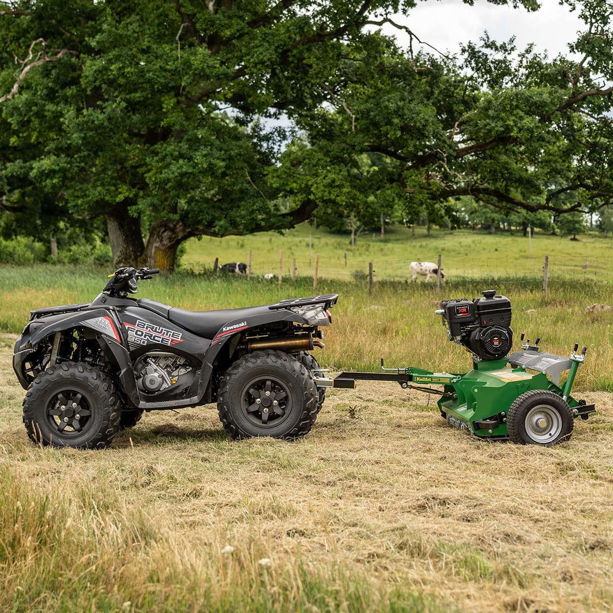 Luukulla varustettu ATV-leikkuri, 1,2 m, Briggs and Stratton 13,5 hv