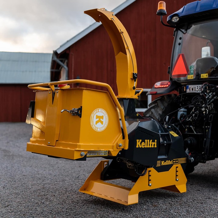 Haketin 150, jossa on hydraulinen syöttö