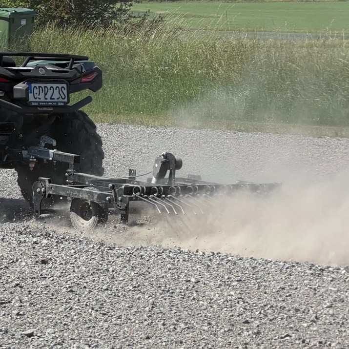 Pihaharava ATV säädettävä työkorkeus ja vetopiste