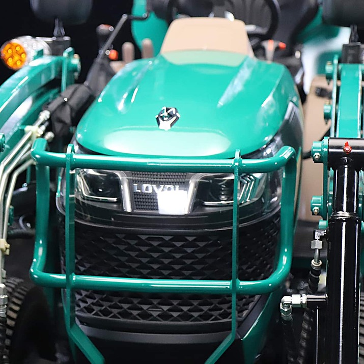Kompaktitraktori Lovol 25 hv etukuormaajalla, ilman ohjaamoa 