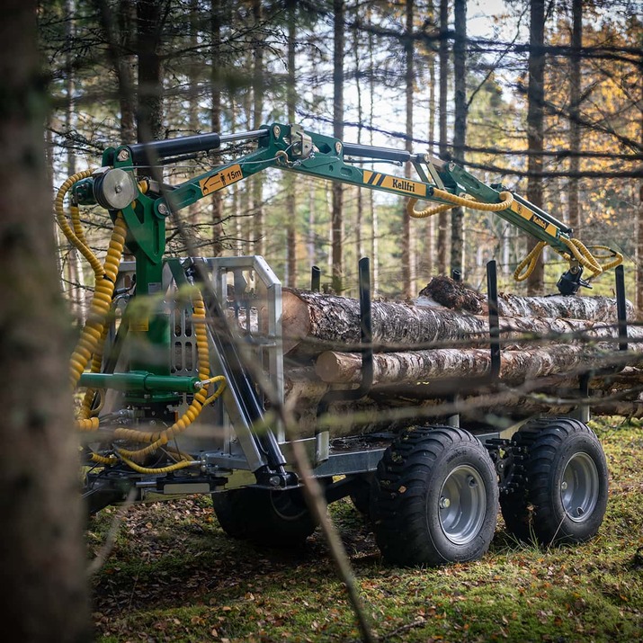 3 tonnin metsävaunu 4,2 m kuormaimella