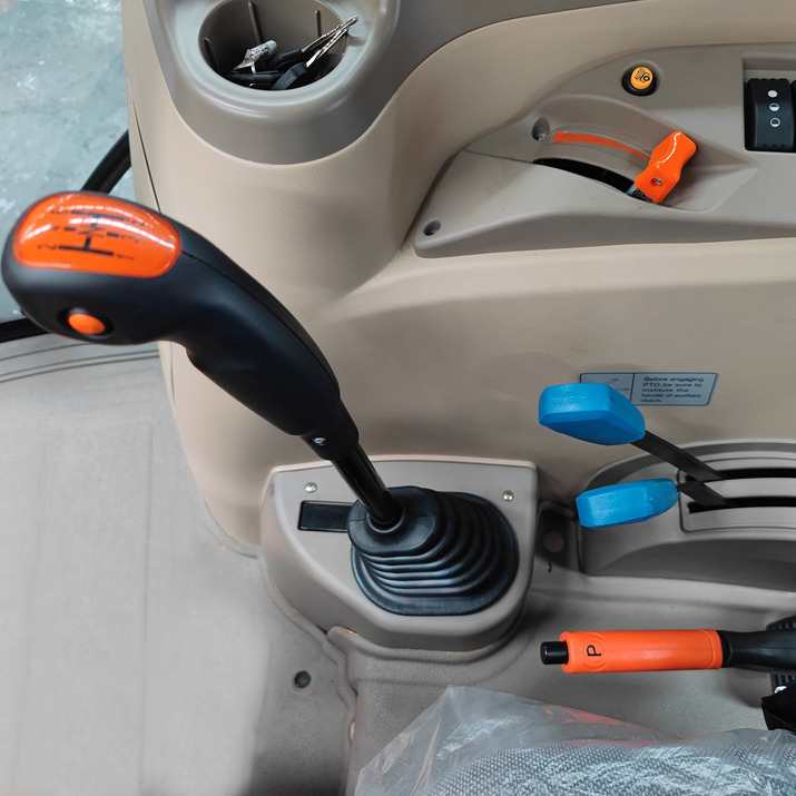 110 hv:n Lovol-nelivetotraktori 4WD 