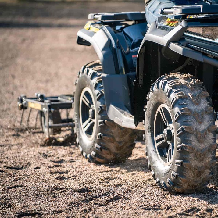 Pihaharava ATV säädettävä työkorkeus ja vetopiste