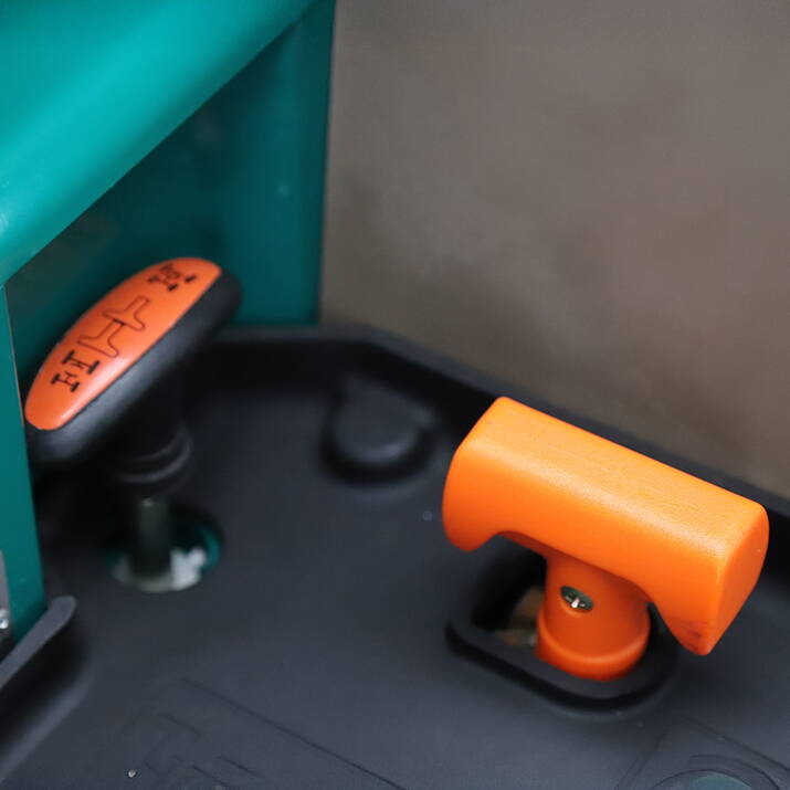 Kompaktitraktori Lovol 25 hv etukuormaajalla, ilman ohjaamoa 