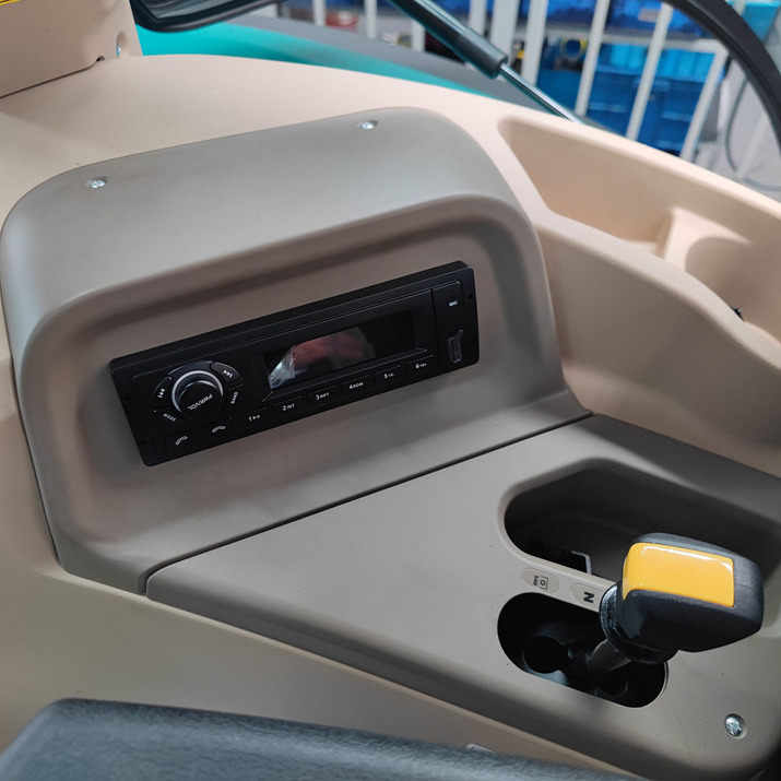 110 hv:n Lovol-nelivetotraktori 4WD 