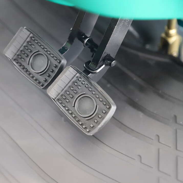 Kompaktitraktori Lovol 25 hv etukuormaajalla, ilman ohjaamoa 