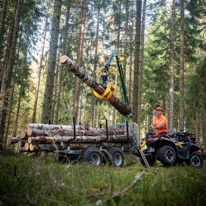 3 tonnin metsävaunu 4,2 m kuormaimella