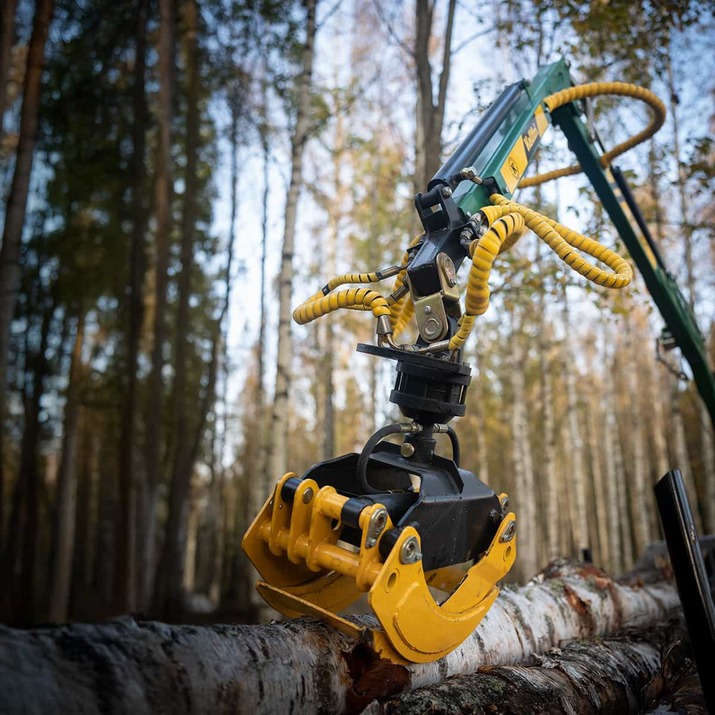 3 tonnin metsävaunu 4,2 m kuormaimella