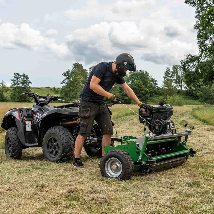 ATV-leikkuri luukulla ja sähköstartilla 1,5 m, Briggs and Stratton 13,5 hv 