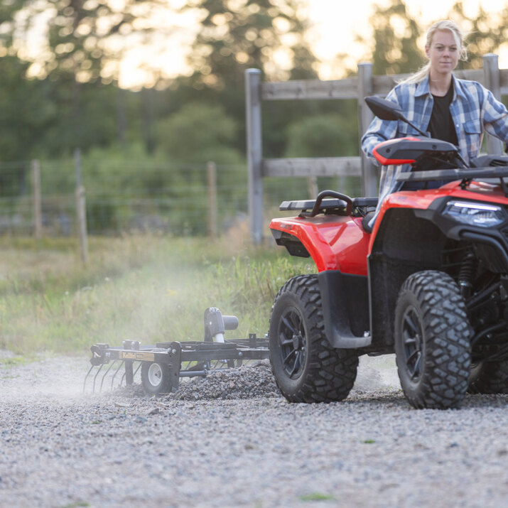 Pihaharava ATV säädettävä työkorkeus ja vetopiste