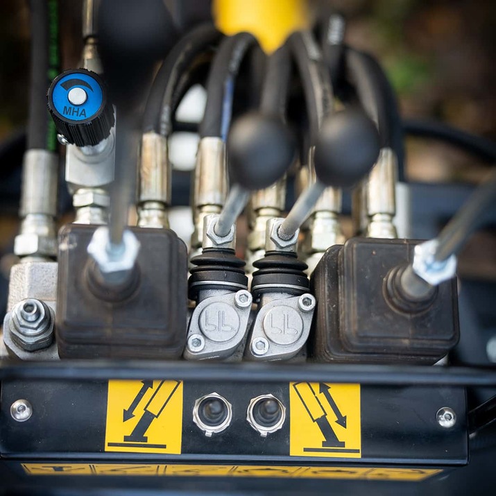 3 tonnin metsävaunu 4,2 m kuormaimella