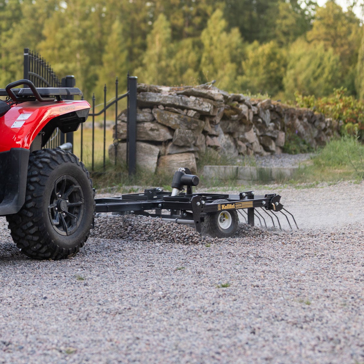 Pihaharava ATV säädettävä työkorkeus ja vetopiste
