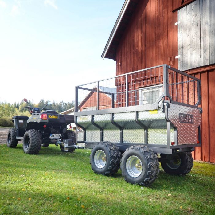 Korokelaita mönkijän 1420 kg:n kippivaunuun