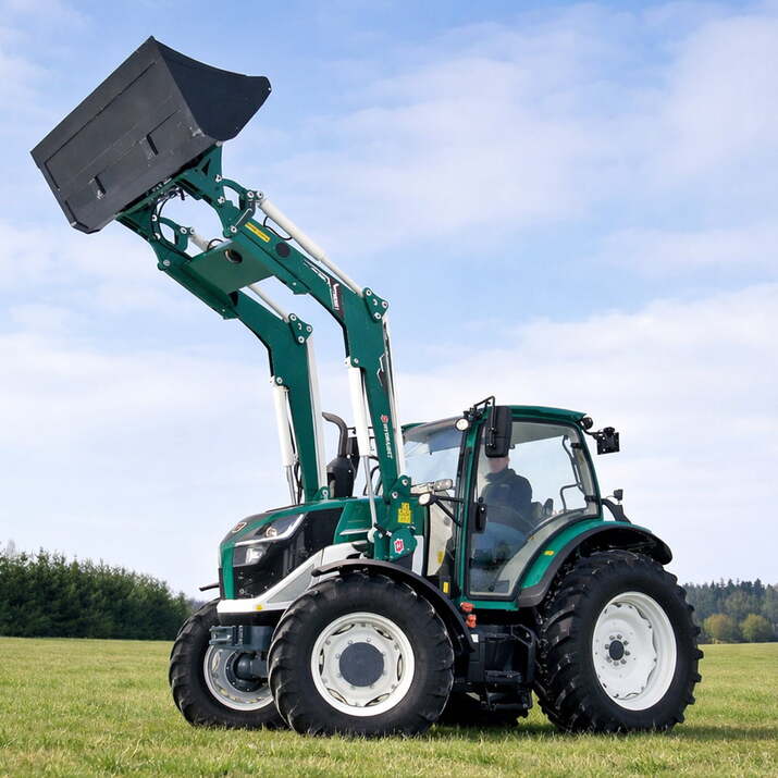 110 hv:n Lovol-nelivetotraktori 4WD etukuormaajalla 