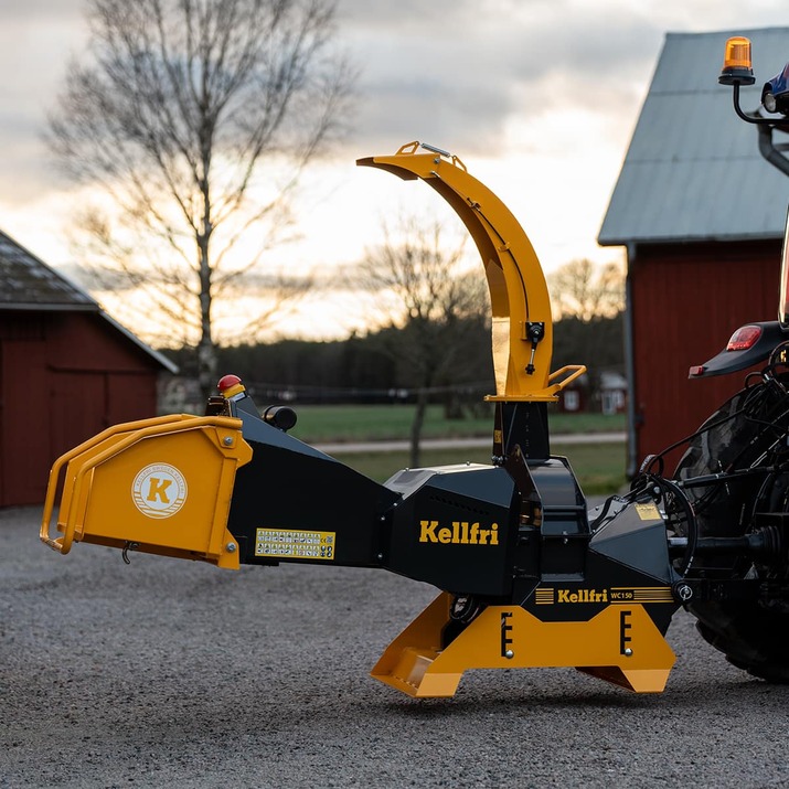 Haketin 150, jossa on hydraulinen syöttö