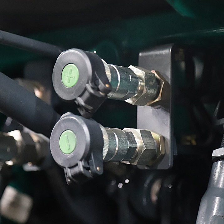 Kompaktitraktori Lovol 25 hv etukuormaajalla, ilman ohjaamoa 